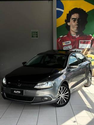 VOLKSWAGEN JETTA 2.0 TSI HIGHLINE 200CV GASOLINA 4P TIPTRONIC
